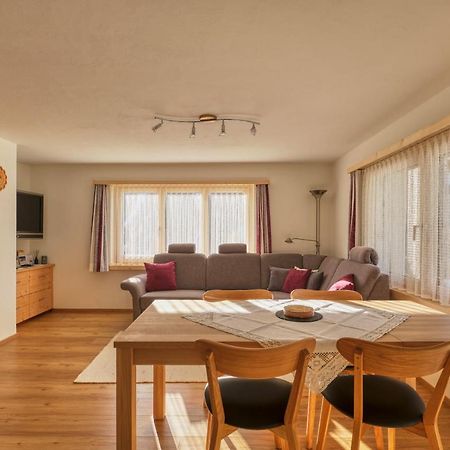 Chasa Plajet Apartamento Ramosch Exterior foto
