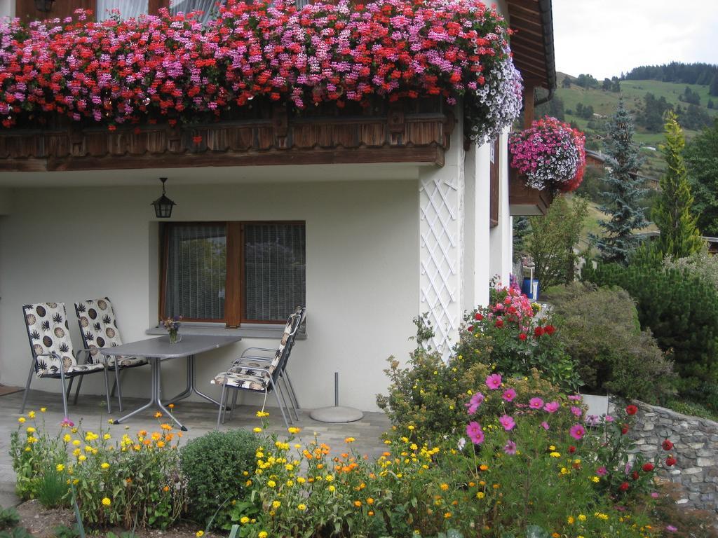 Chasa Plajet Apartamento Ramosch Exterior foto