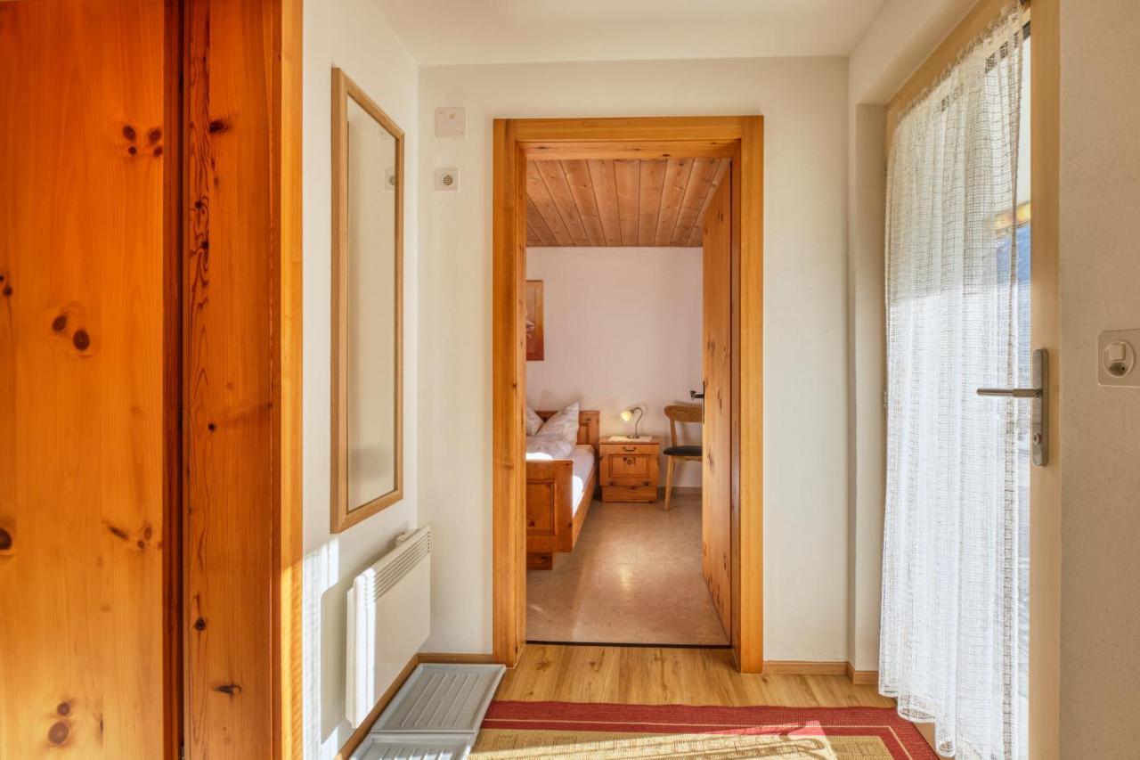 Chasa Plajet Apartamento Ramosch Exterior foto